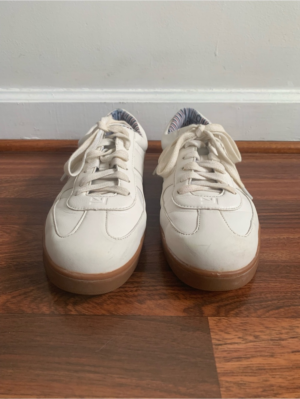 Ben Sherman Cream Leather Sneakers with Gum Sole